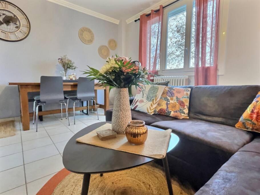 Appartement Le Patio - Parking Gratuit à Valence  Extérieur photo